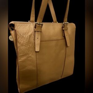 Banana Republic leather tote/purse! Inside is clean